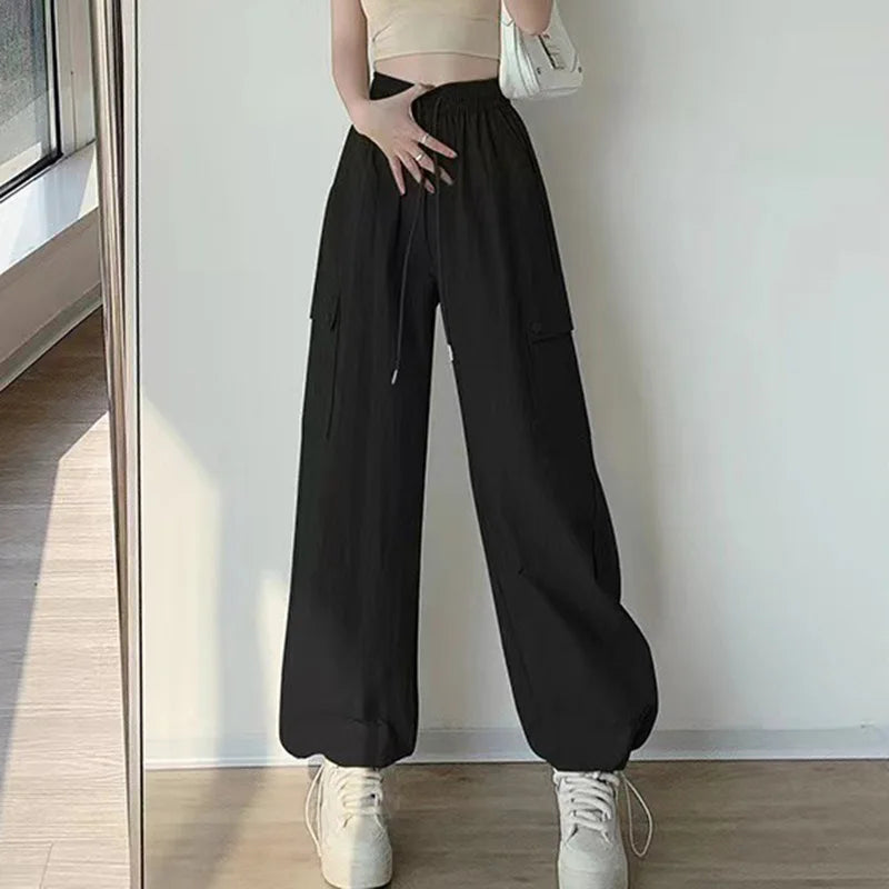 Pocketed Wide-Leg Cargo Pants