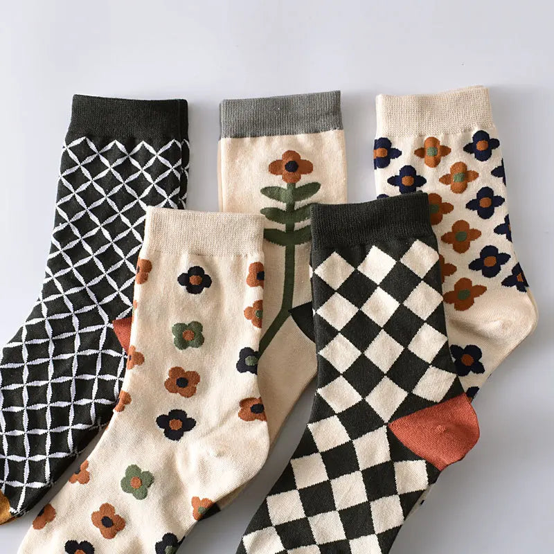 5 Pairs/ Lot Dreamlikelin Woman Socks Harajuku Retro Embroidery Spring 3D Knitting Flowers Embossed Print Lolita Christmas Gift