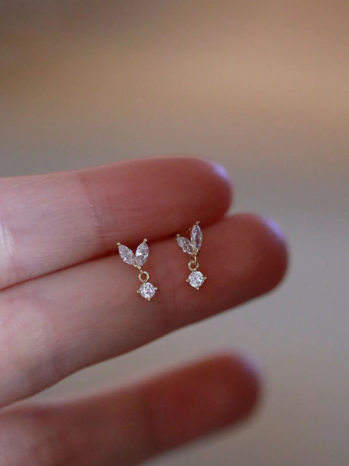 Shiny Zircon Square Studs
