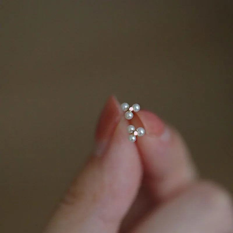 Shiny Zircon Square Studs