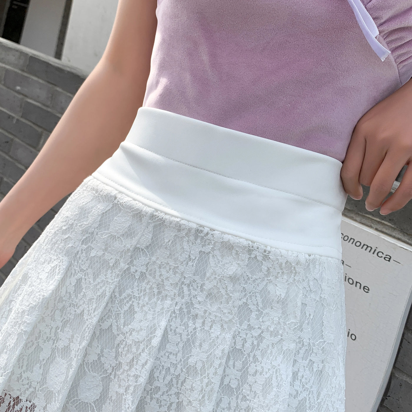 2023 Summer New Style Miniskirt Women High Waist Lace Black White Sweet and Cute Student Skirt Fashion Pleated Skirt