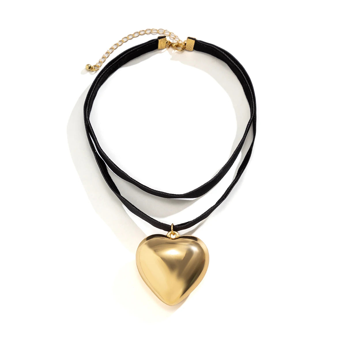Oversized Velvet Heart Choker