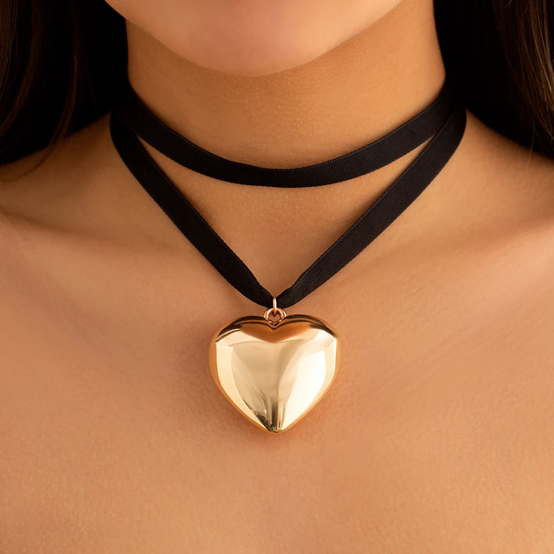 Oversized Velvet Heart Choker