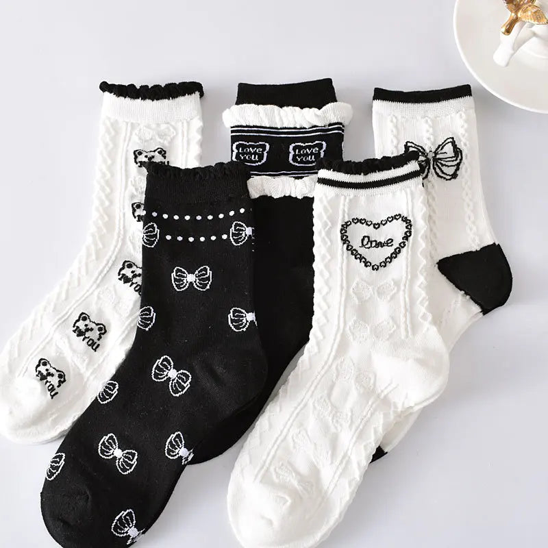 5 Pairs/ Lot Dreamlikelin Woman Socks Harajuku Retro Embroidery Spring 3D Knitting Flowers Embossed Print Lolita Christmas Gift