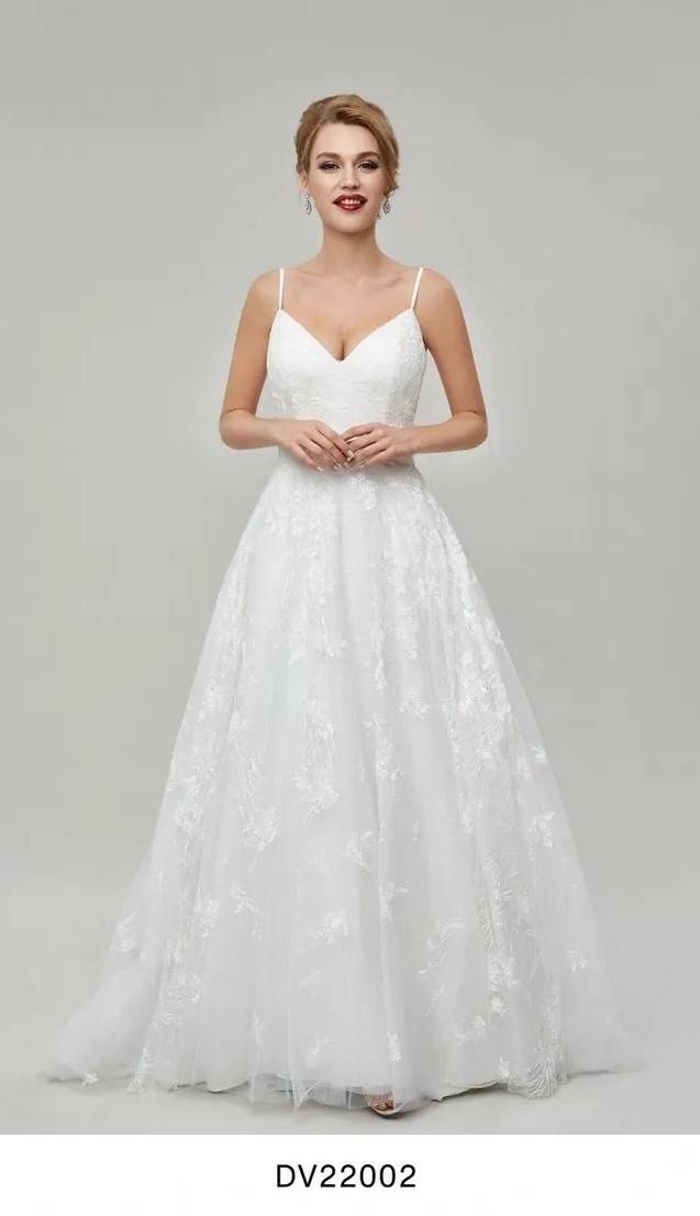 DV22002 Lace & Tulle Gown by Drew Valentine Bridal Drew Valentine Colour : Ivory 